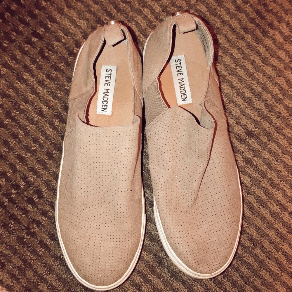 Steve Madden slip on sneakers